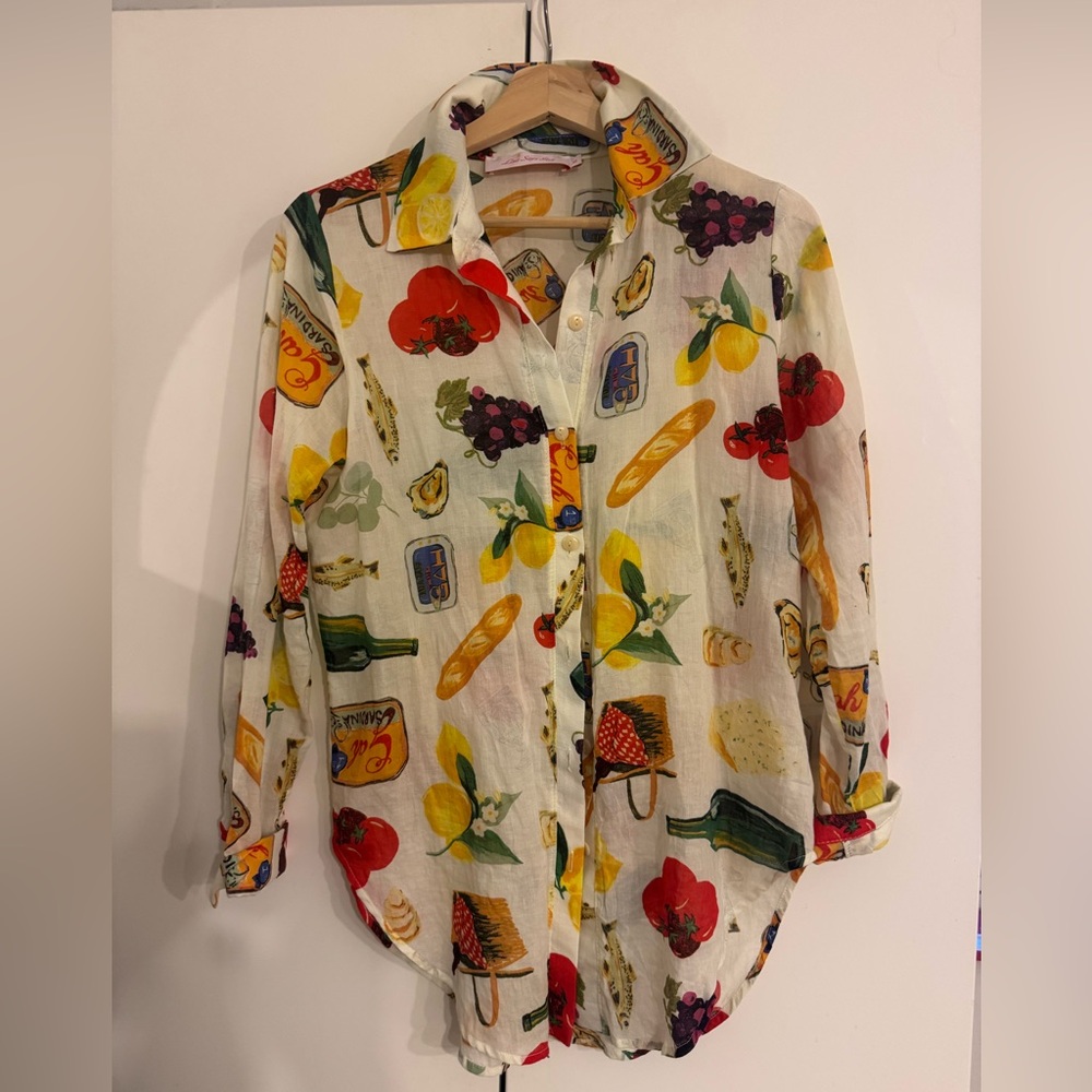 Lisa says gah button up
